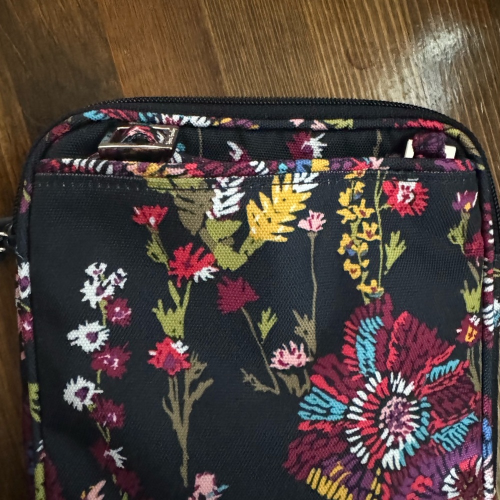 Excellent Condition Vera Bradley mini hipster purse - Picture 7 of 9